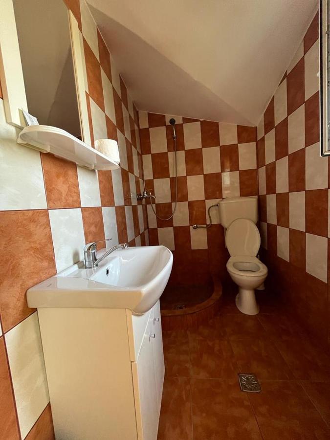 Vila Alexa كوستِنيست المظهر الخارجي الصورة